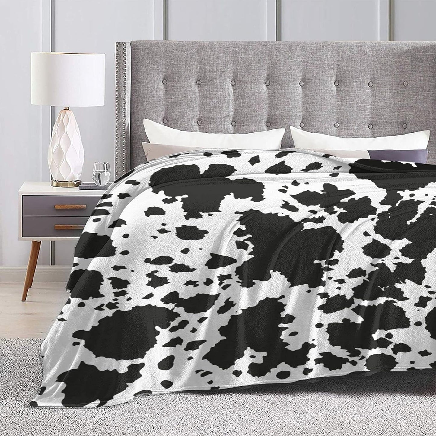 Cow Print Fleece Throw Blanket Soft Lightweight Warm Cozy Plush Blanket for Couch Bed Sofa 80"X60"